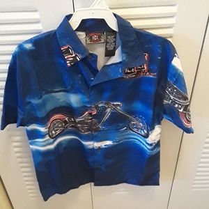 Boy's short sleeve collared shirt